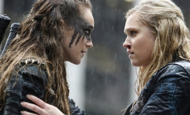 site para assistir the 100